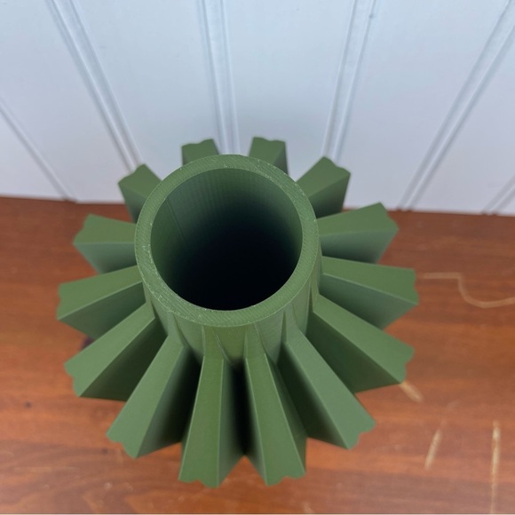 Minimal Clean Line Vase, The Javero Vase, Flower Vase - Picture 3 of 8